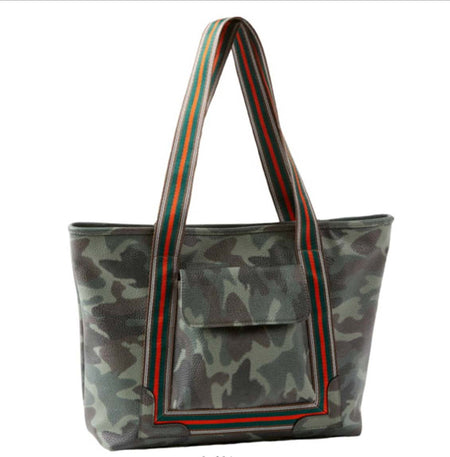 Bulldog CCW Fashion Tote Purse with Holster Camo 16" x 12" x 5"